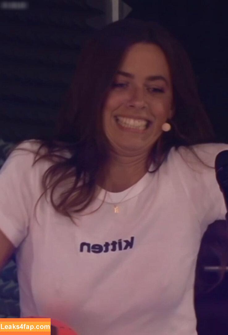 Vanessa Mai / missvenessamai / vanessa.mai / vanessamai leaked photo photo #0294