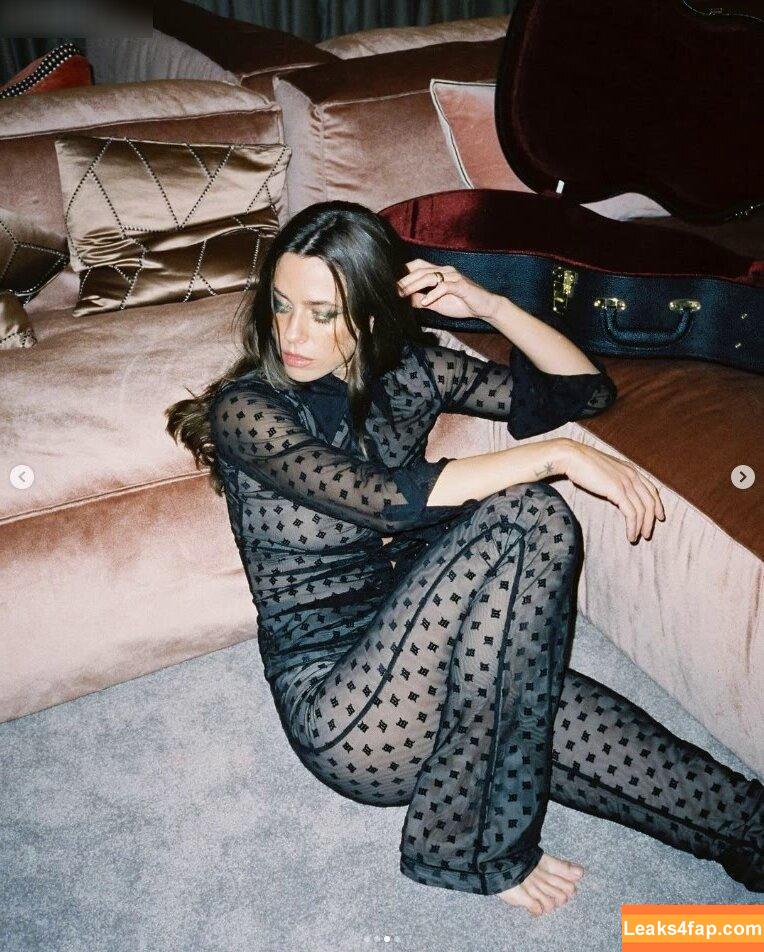 Vanessa Mai / missvenessamai / vanessa.mai / vanessamai leaked photo photo #0400