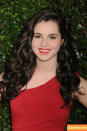 Vanessa Marano photo #0041