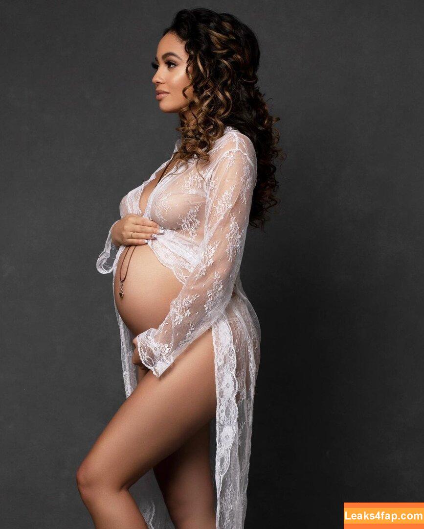 Vanessa Morgan / vanessamorgan слитое фото фото #0340