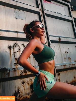 Vanessa Rojewska photo #0017