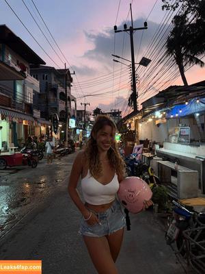 Vanessa Rojewska photo #0020