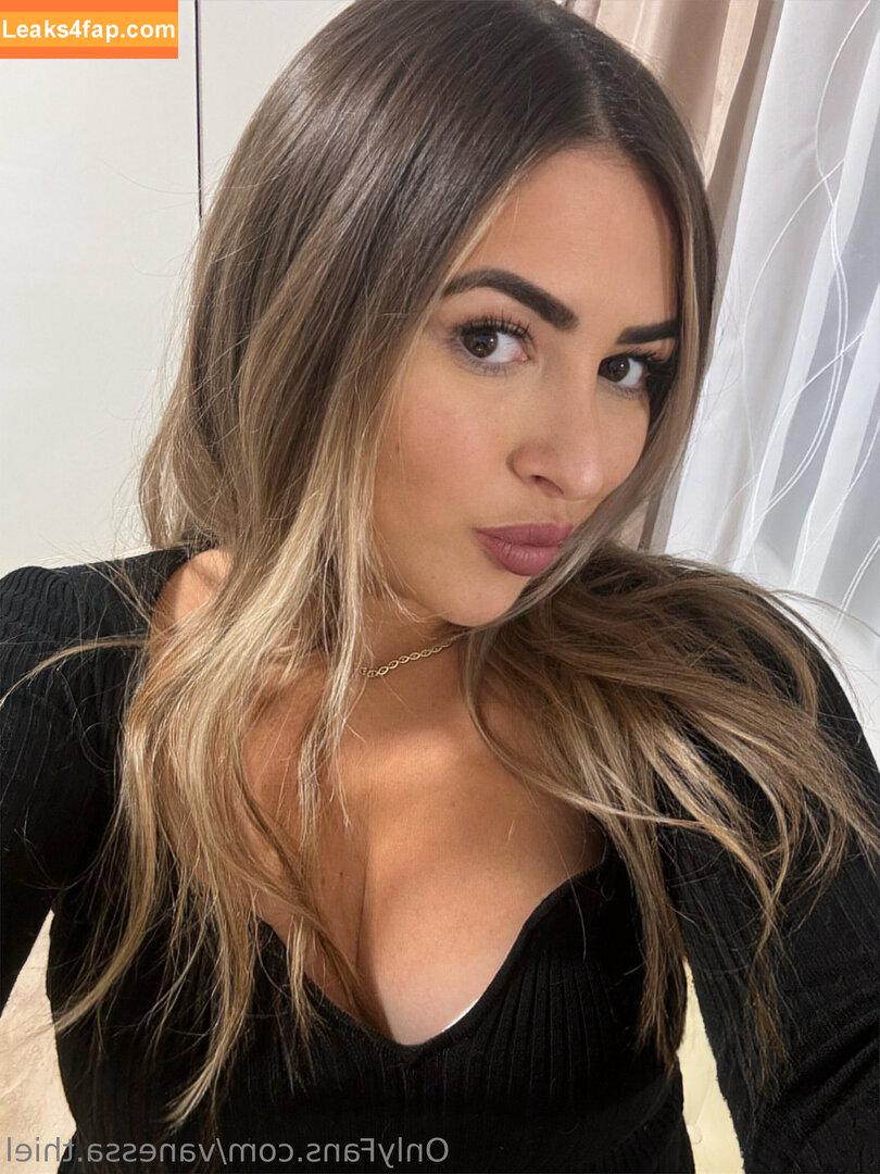 vanessa.thiel /  leaked photo photo #0023