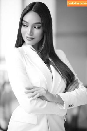 Vanessa Wenk фото #0021