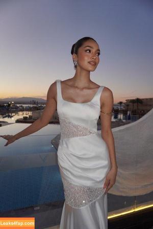 Vanessa Wenk фото #0034