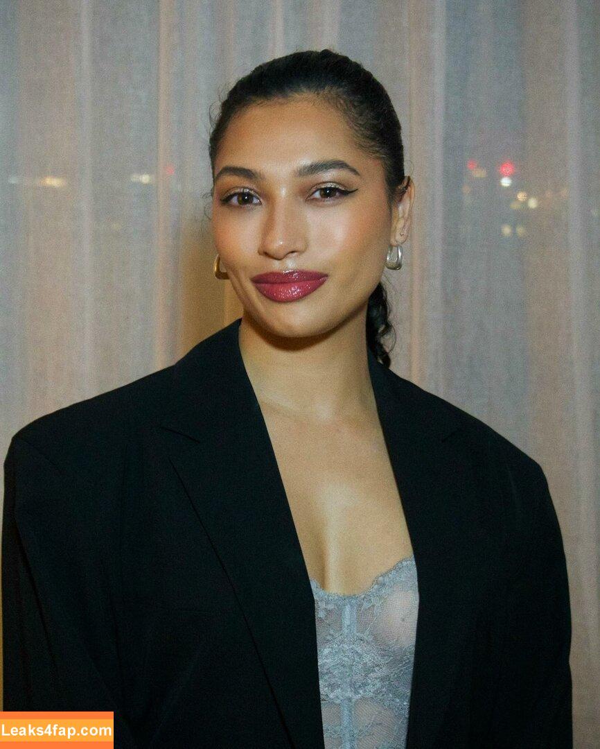 Vanessa White / vanessathebarista / vanessawhite.official слитое фото фото #0021