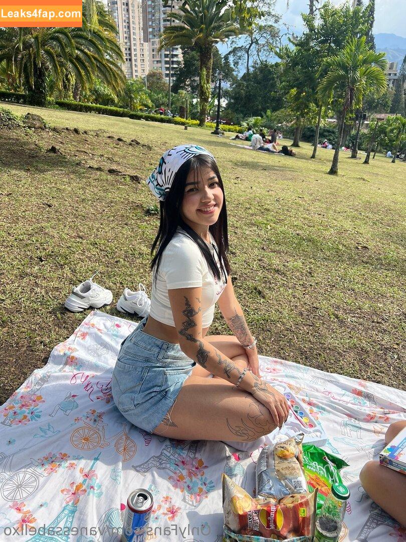 vanessabellxo / petitexkimmy / vanessabellaxo leaked photo photo #0031