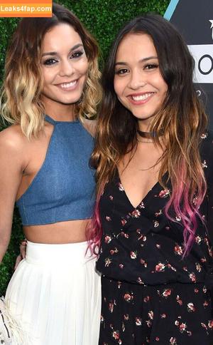 vanessahudgens photo #0010
