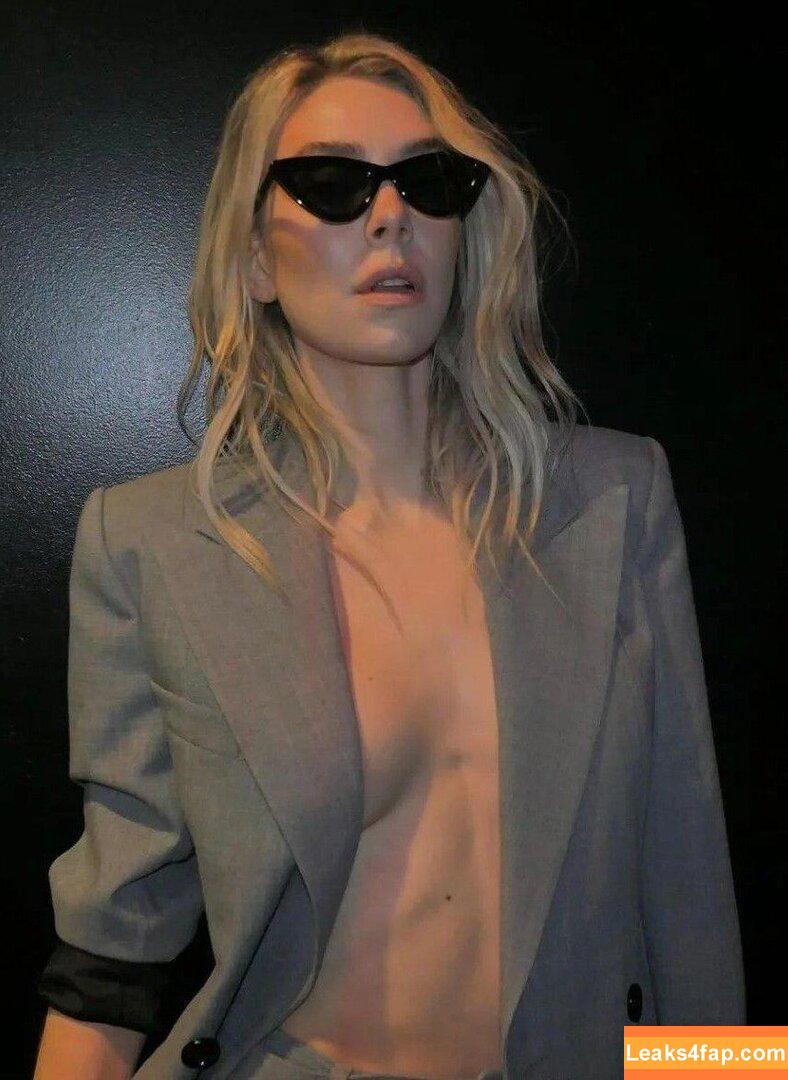 vanessakirby /  leaked photo photo #0019