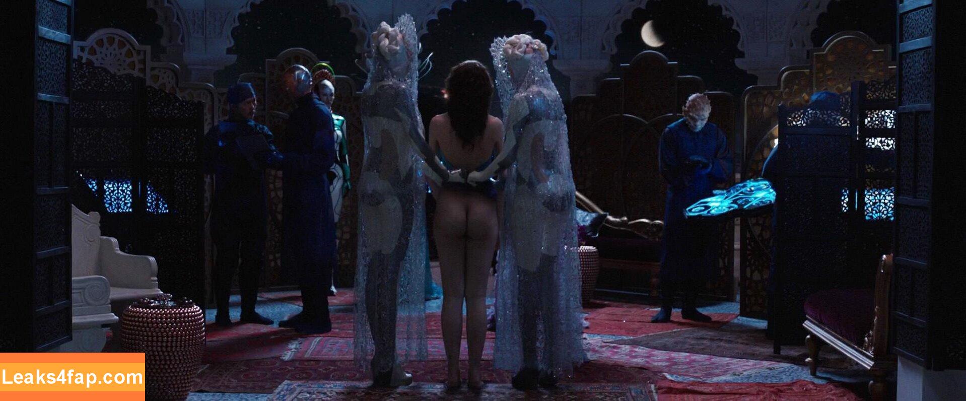 vanessakirby /  leaked photo photo #0020