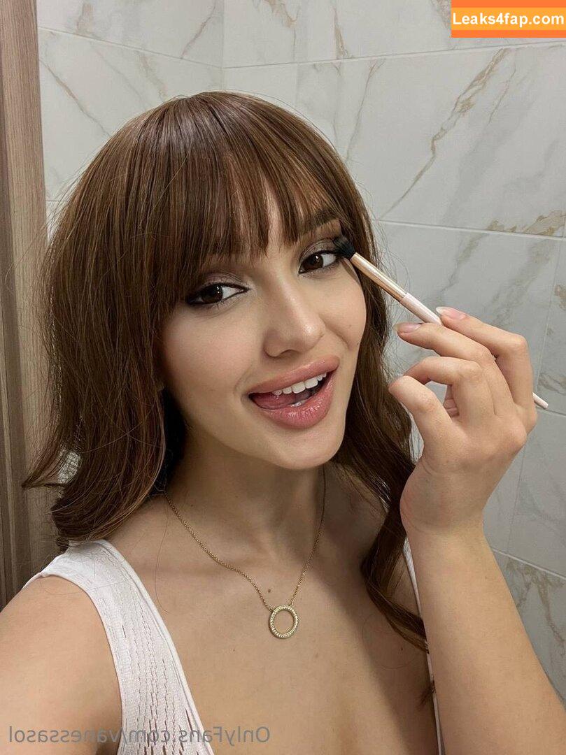 vanessasol / vanessa_b_sol leaked photo photo #0020