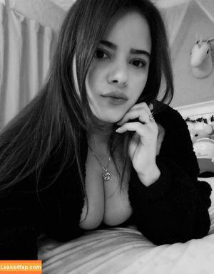 vanessinator photo #0042