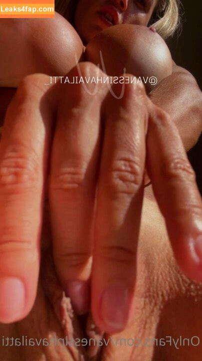 Vanessinha Vailatti / vanessinha.vailatti.reserva / vanessinhavailatti слитое фото фото #0278