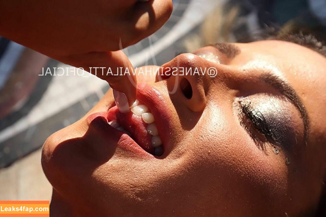 Vanessinha Vailatti / vanessinhavailatti / vanessinhavailatti_ слитое фото фото #0897