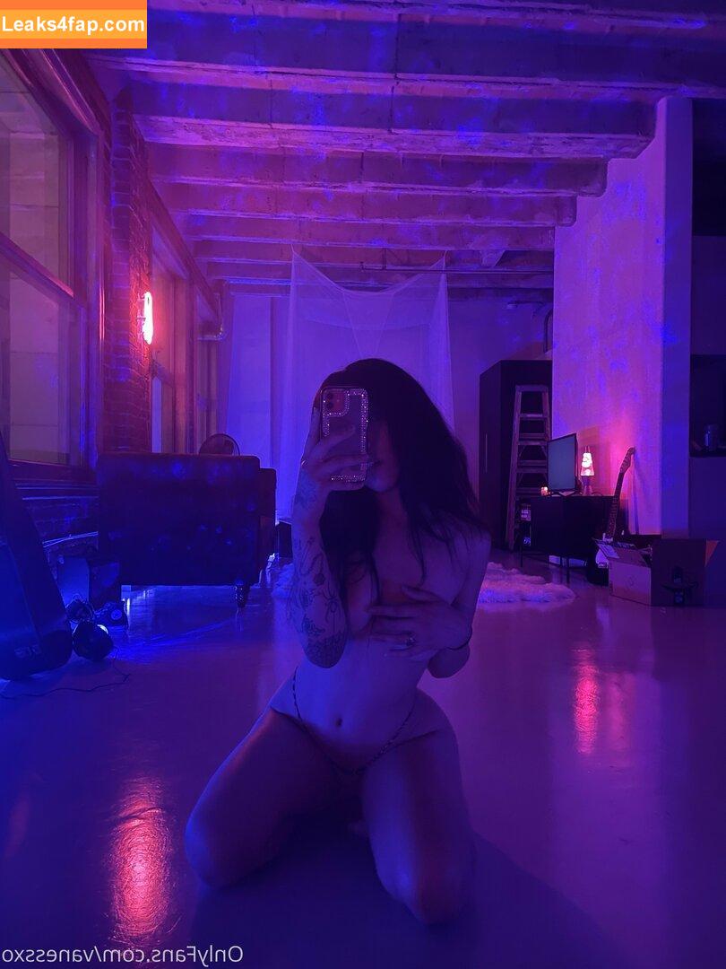 Vanessxo / vanessxo_ leaked photo photo #0022