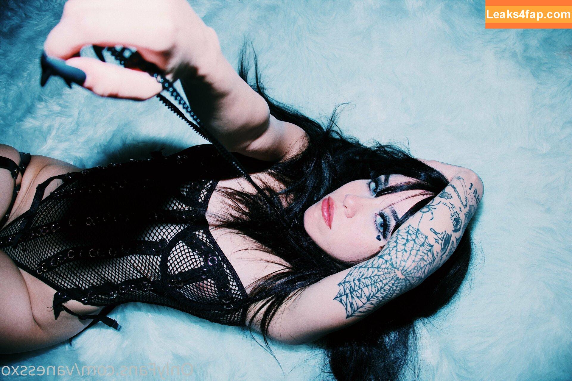 Vanessxo / vanessxo_ leaked photo photo #0037
