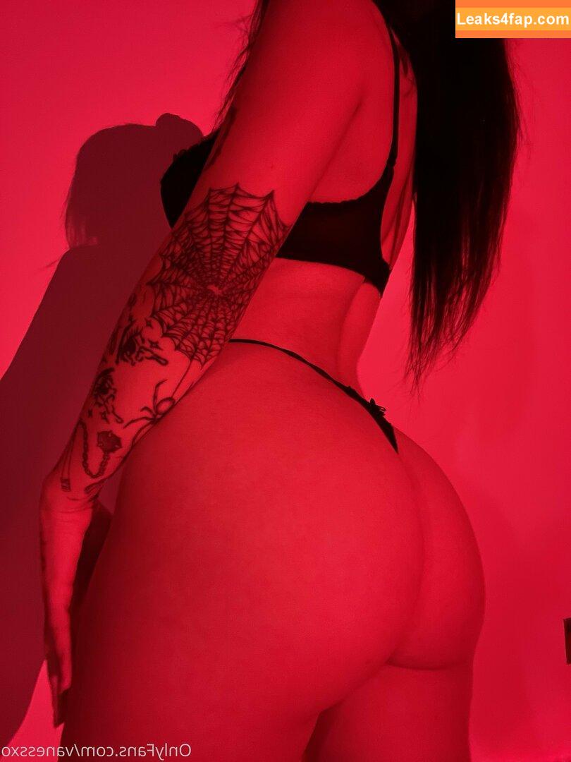 Vanessxo / vanessxo_ leaked photo photo #0053