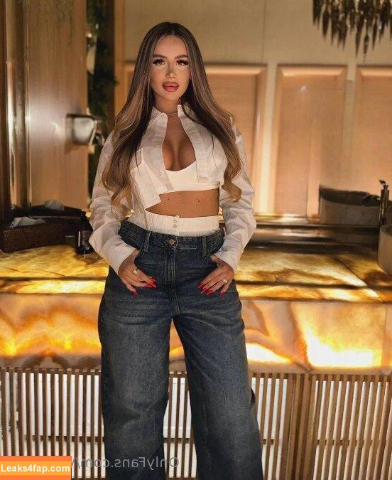 varabella /  leaked photo photo #0025