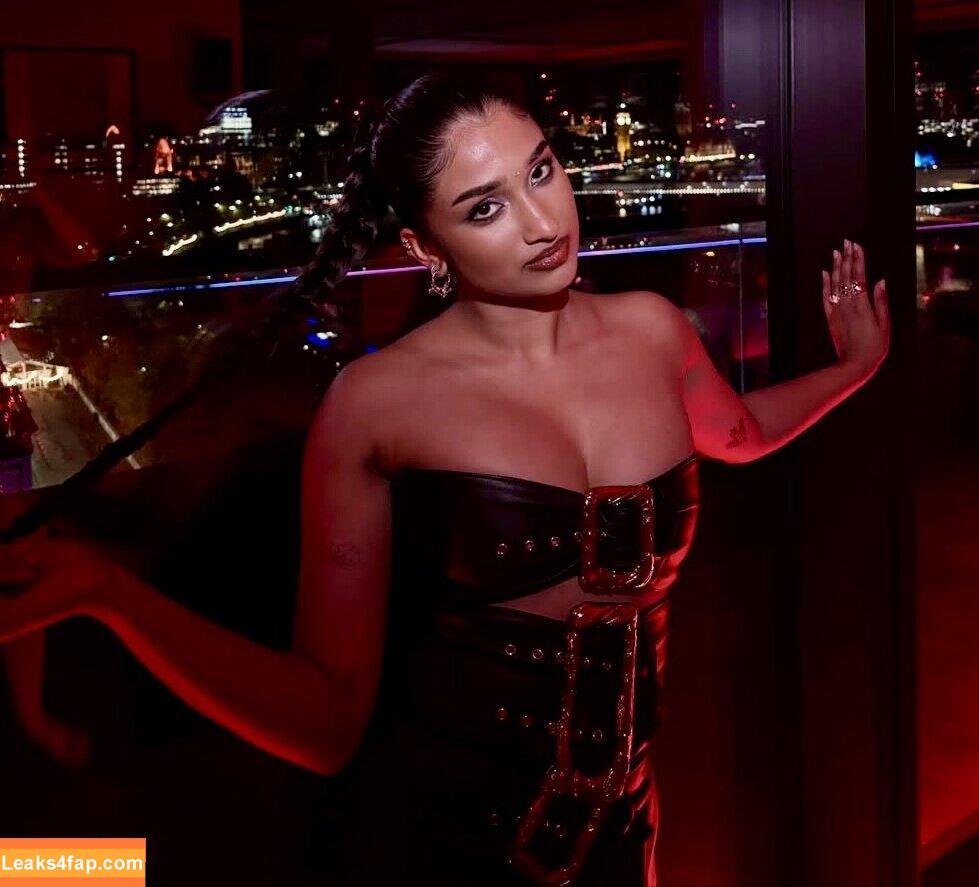 Varada Sethu / varadasethu leaked photo photo #0198