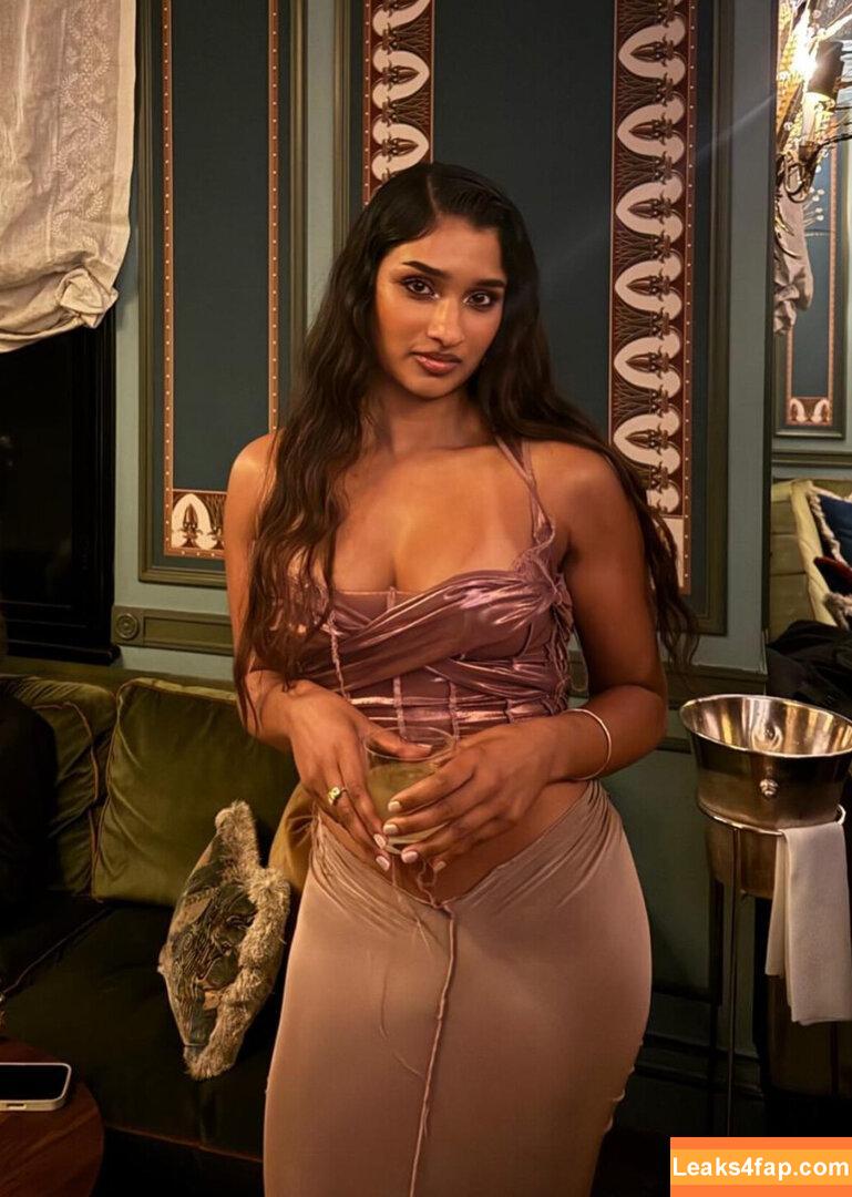 Varada Sethu / varadasethu leaked photo photo #0218