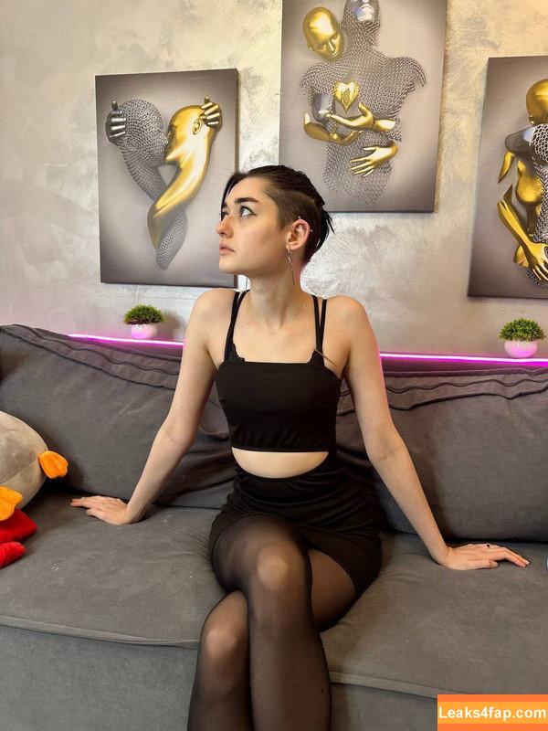 vasillisav1 / VasilLisav / lina-luis / thatgirlvasilisa leaked photo photo #0001