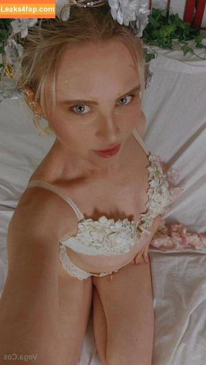 vega.cos фото #0275