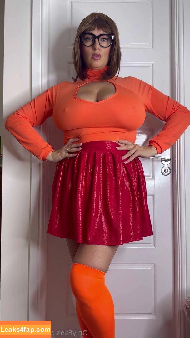 Velma & Daphne Cosplay / velmacosplayer leaked photo photo #0045