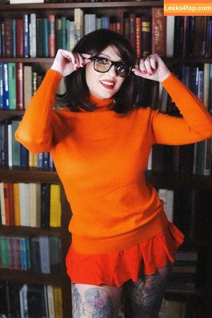 Velma & Daphne Cosplay photo #0035