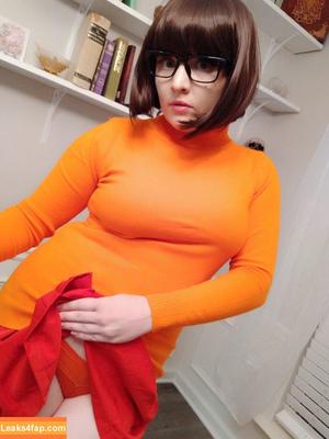 Velma & Daphne Cosplay photo #0074