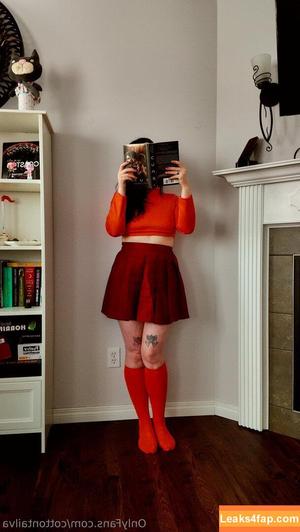 Velma & Daphne Cosplay photo #0092