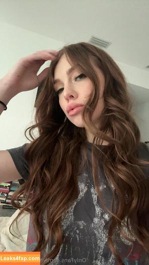 venusvixenbaby photo #0004