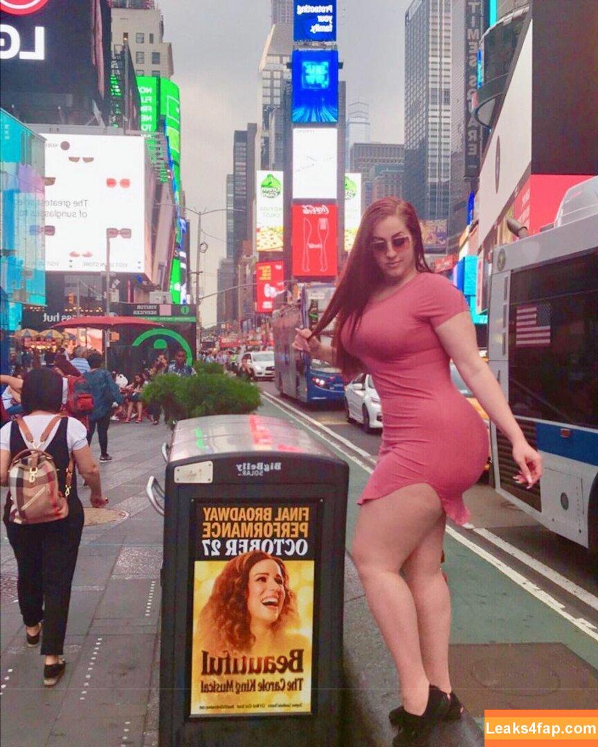 Veronica Dragone / House.of.vee | Vee_so_blessed / Thicc Yorker / house.of.vee / veronicaperasso leaked photo photo #0003