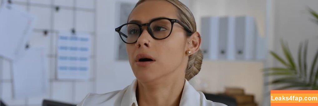 Veronica Leal / VeronicaLealoff / veroleal / verolealxx / veronicalealx leaked photo photo #0038