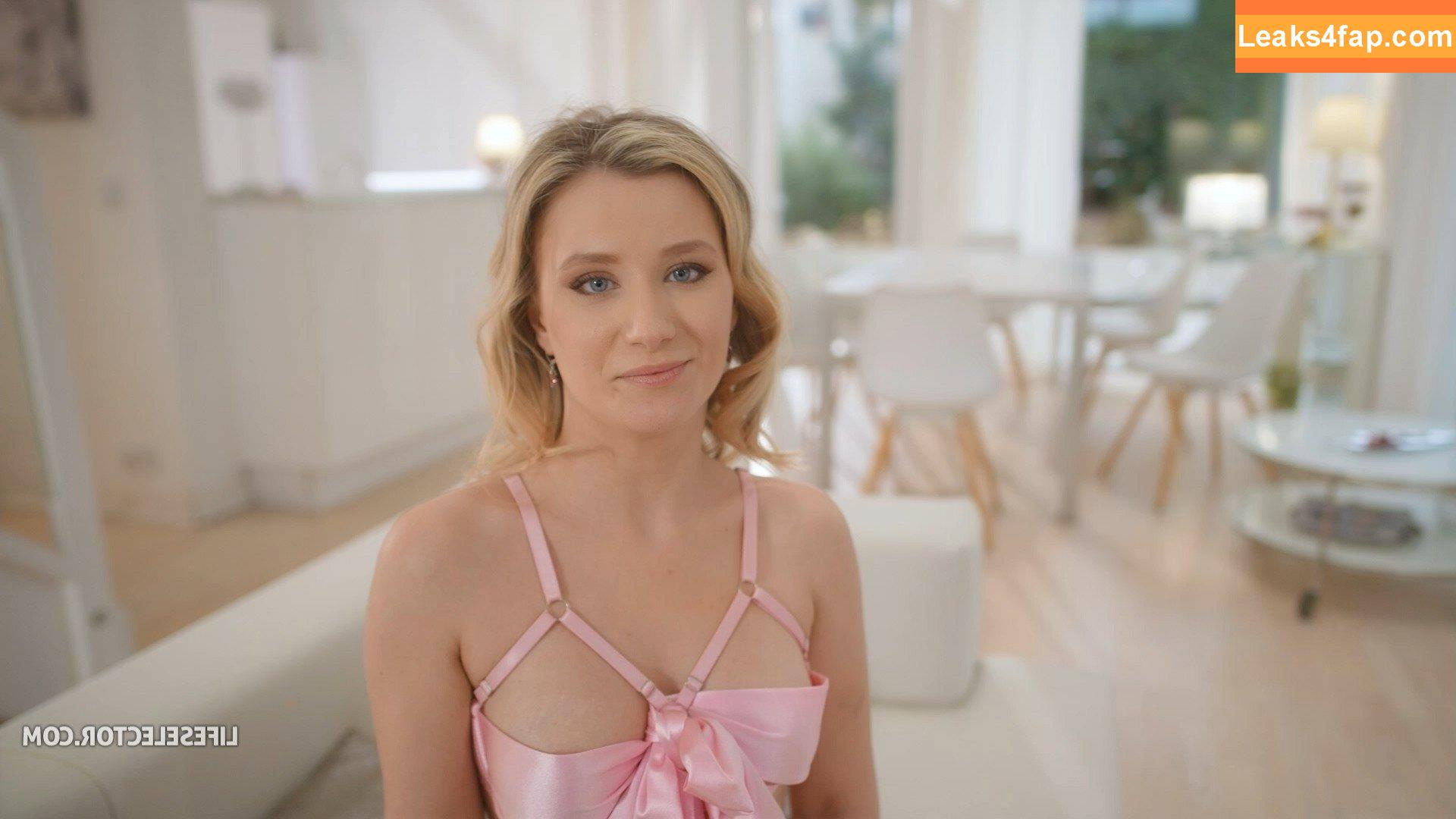 Veronica Leal / VeronicaLealoff / veroleal / verolealxx / veronicalealx leaked photo photo #0488