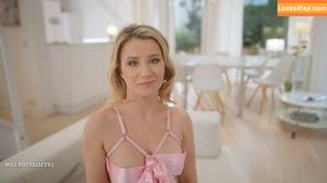 Veronica Leal photo #0488