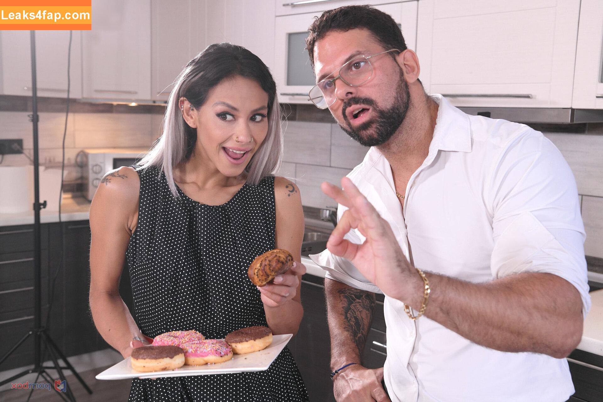 Veronica Leal / VeronicaLealoff / veroleal / veronicalealx leaked photo photo #1095