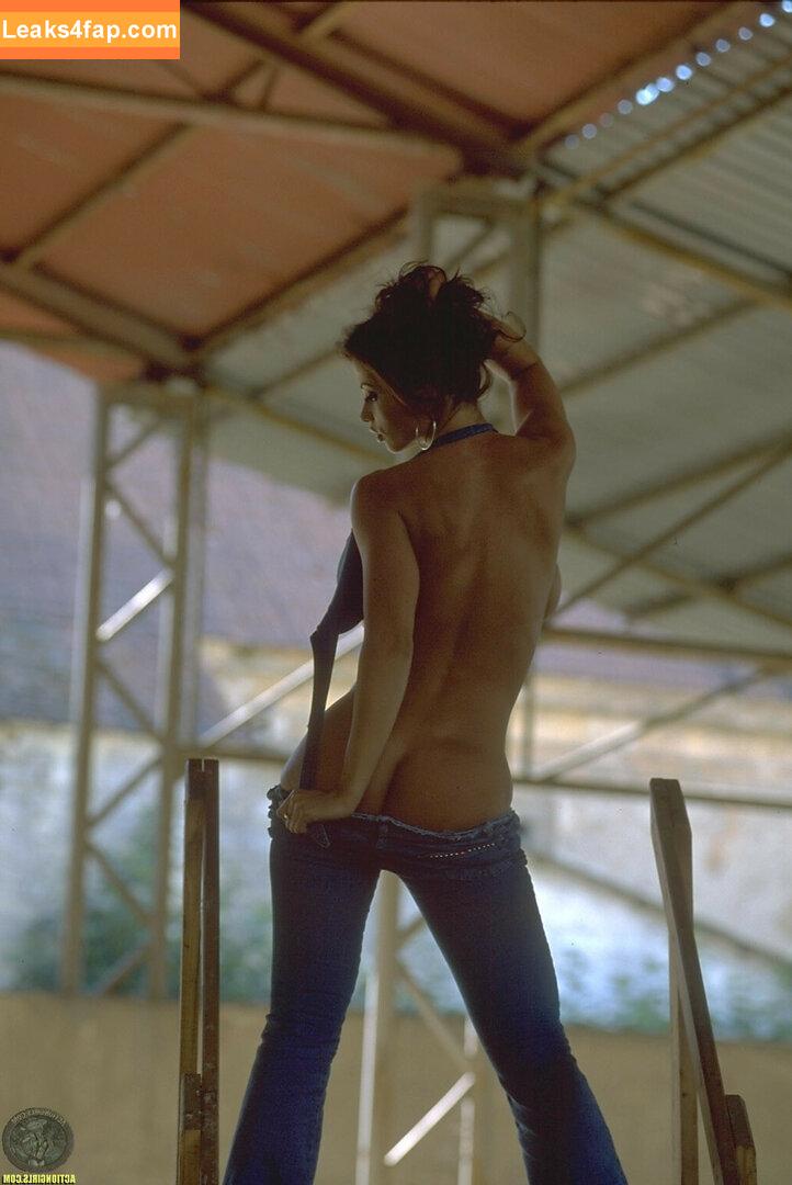 Veronica Zemanova / veronikazemanovafans слитое фото фото #0557