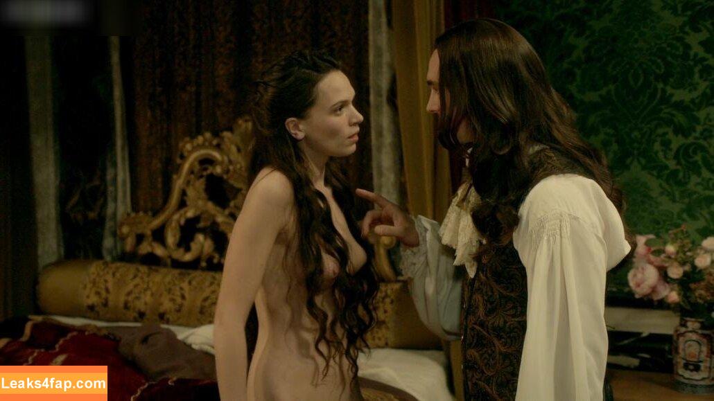 Versailles (Fernsehserie) /  leaked photo photo #0074