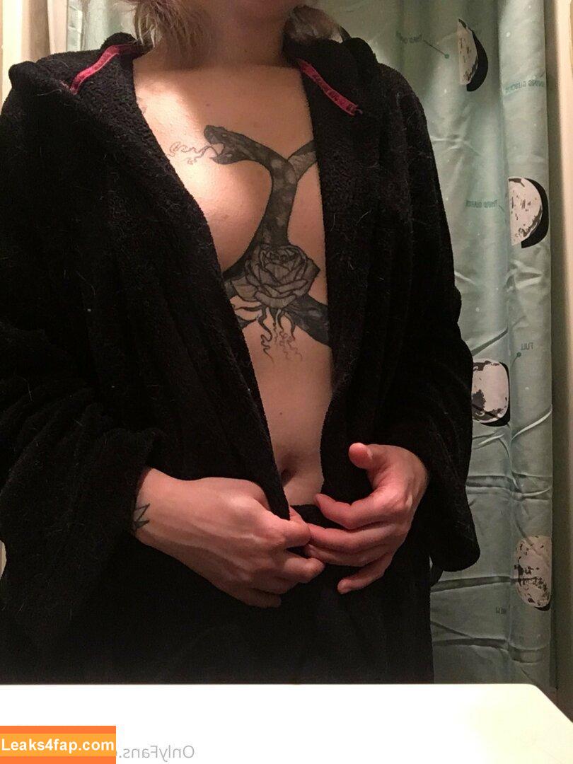 vexcherry / hannys_of_rochester leaked photo photo #0028