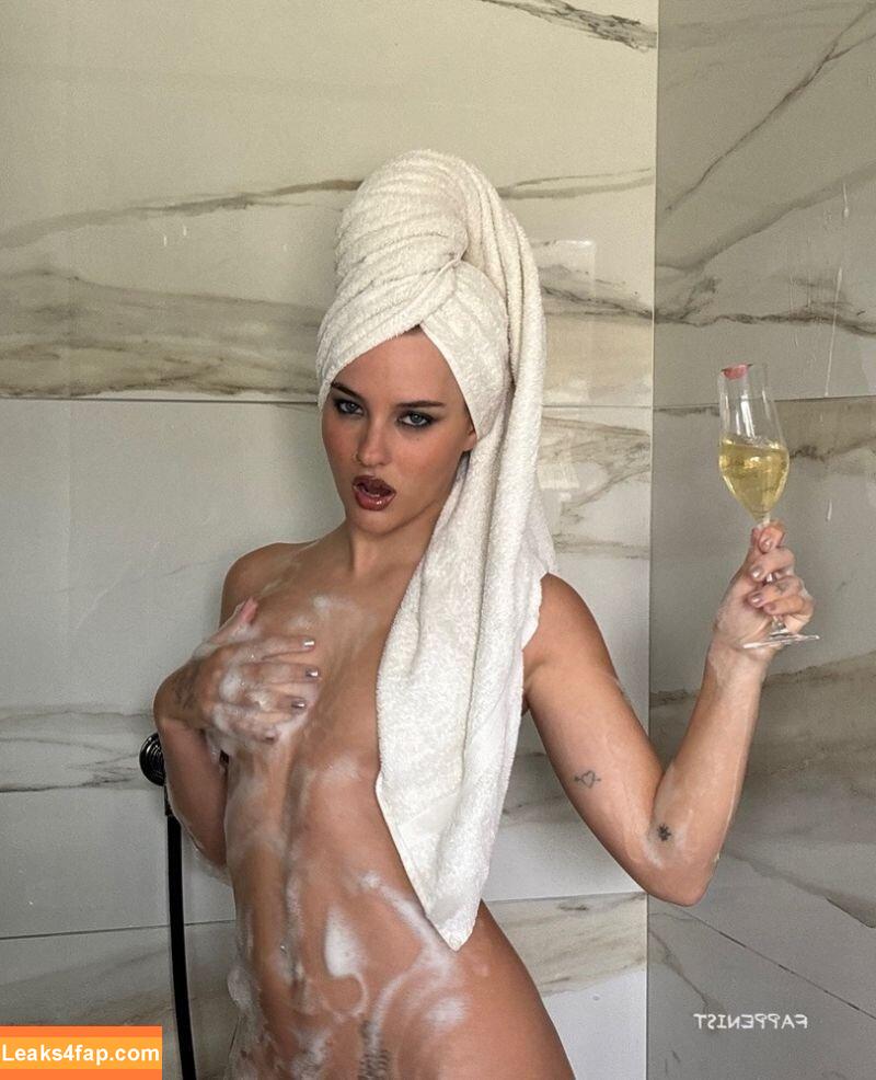 Vic De Angelis /  leaked photo photo #0020