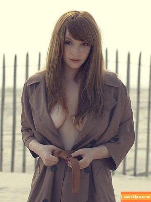 Vica Kerekes photo #0073