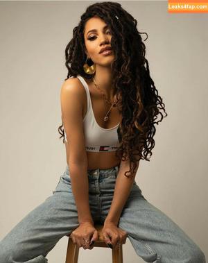 Vick Hope фото #0003