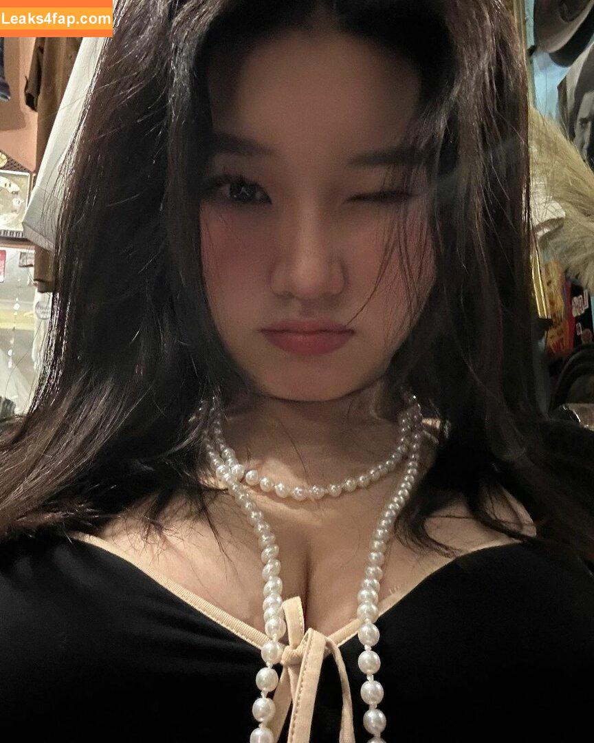 Vicki Mranrr / mranrr.v / mranrr.vicki leaked photo photo #0004