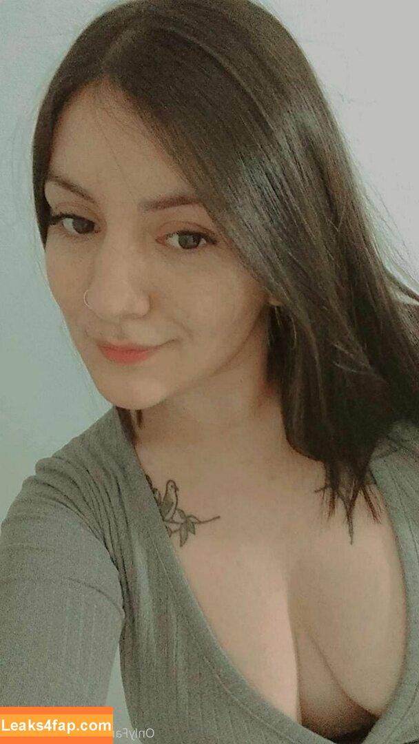 vickirivas99 / vicki99__ leaked photo photo #0016
