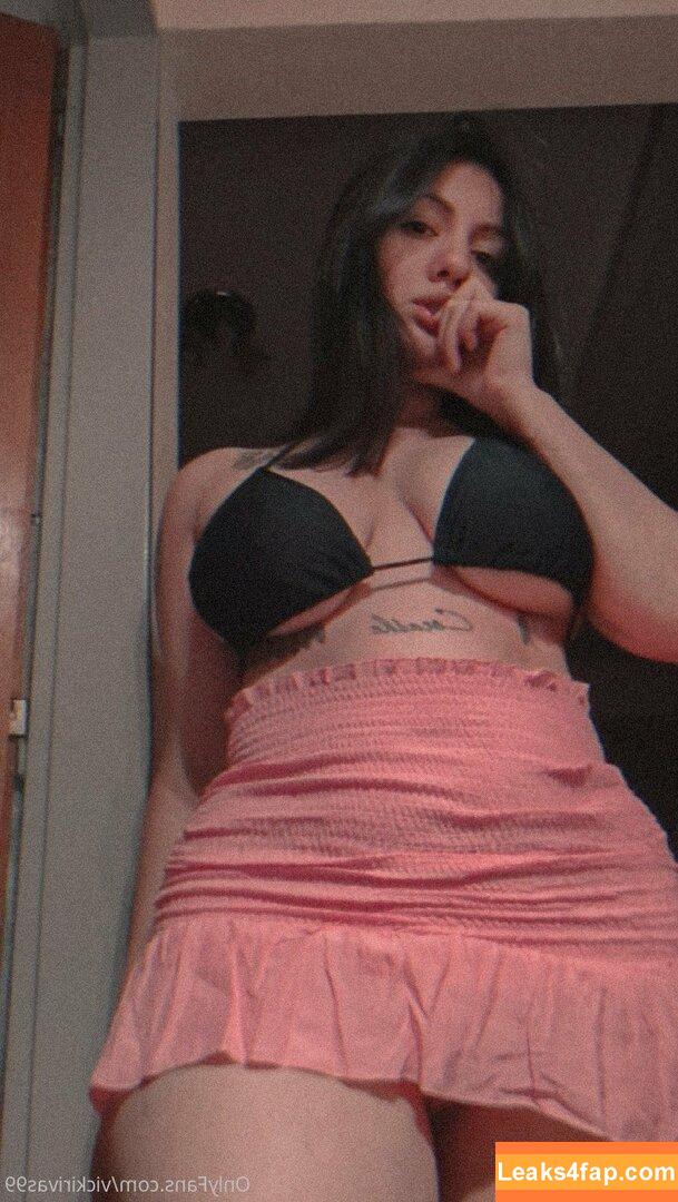 vickirivas99 / vicki99__ leaked photo photo #0035