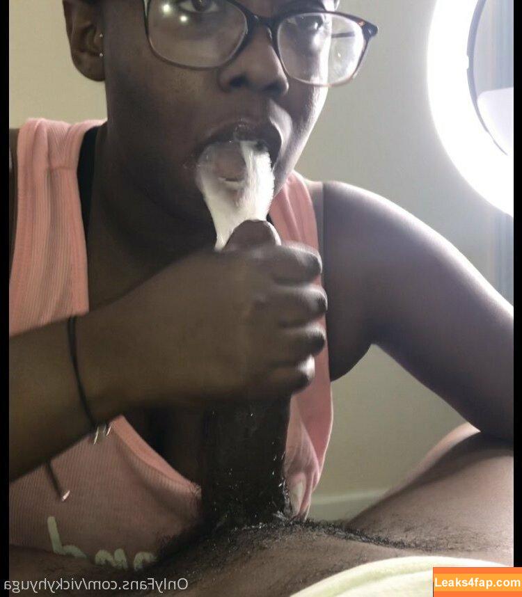 vickyhyuga / vickyyhyuga leaked photo photo #0001