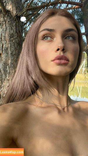 Victoria Bronova photo #0461