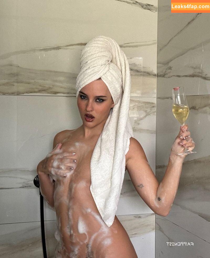 Victoria De Angeli /  leaked photo photo #0018