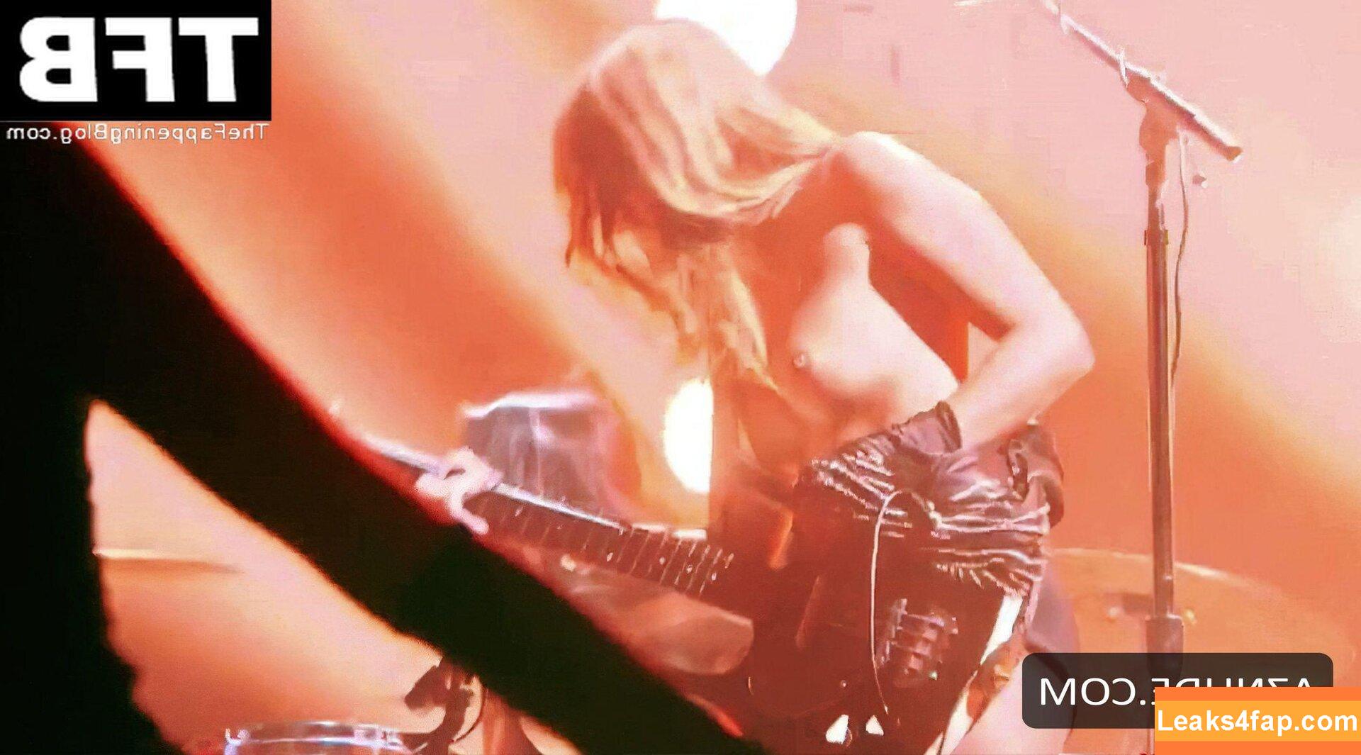 Victoria De Angeli /  leaked photo photo #0024