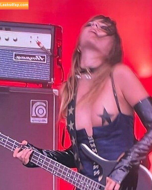 Victoria De Angelis / Maneskin bassist / Victoria leaked photo photo #0021